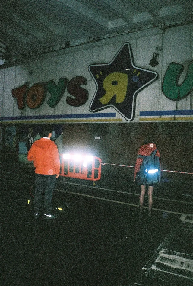 Behind the scenes on Skive, photographed by Ellis Cate